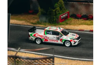 TOYOTA Hilux #18, white