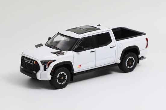 TOYOTA Thundra (2026), white