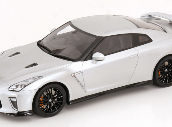 NISSAN Gt-r (r35) Coupe (2020), silver