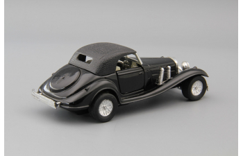 MERCEDES-BENZ 540K, black