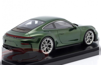 PORSCHE 911 (992.2) GT3 Touring-Paket (2025), oak green metallic