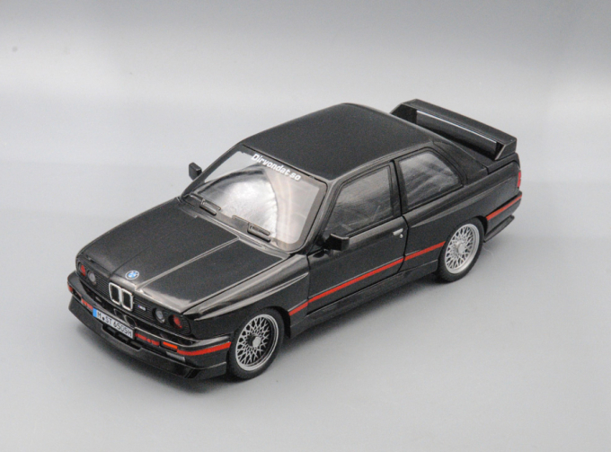 BMW M3 Coupe E30 (1988), чёрный, 21 см