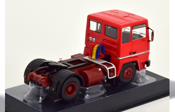 BERLIET TR 280 towing vehicle, red