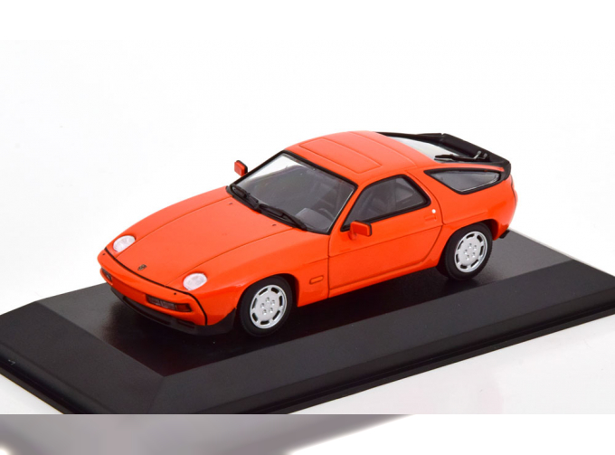 PORSCHE 928 (1979), orange