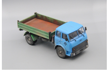 МАЗ-5111, голубой / зеленый (с элементами эксплуатации)