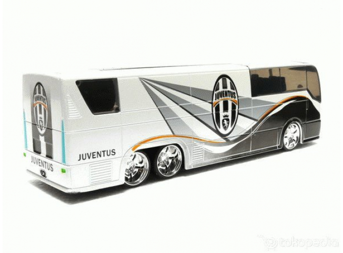 Juventus Team Bus, white