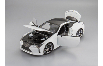 LEXUS LC500, white