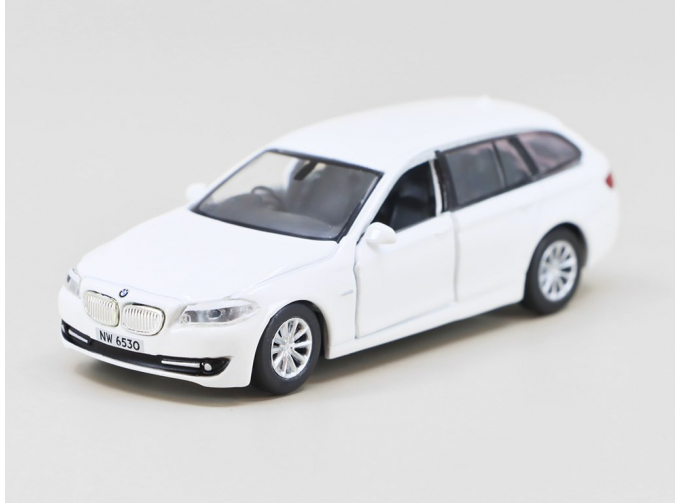 BMW 5 Series F11, white