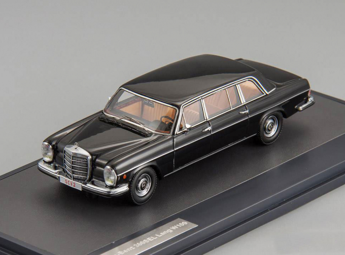 MERCEDES-BENZ 300SEL (W109) Lang Vatican (1967), black