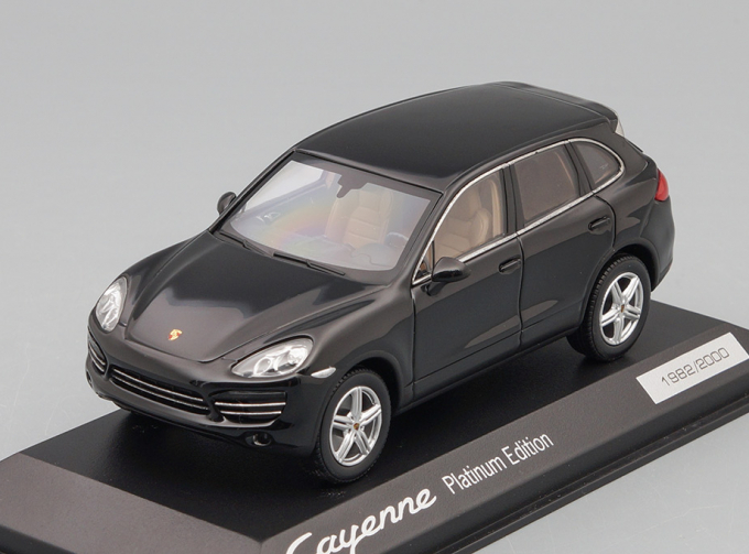 PORSCHE Cayenne 2014 Platinum Edition, black