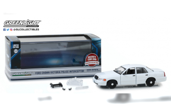 FORD Crown Victoria Police Interceptor with accessories 1998 Plain White