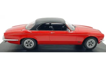 DAIMLER Double Six Coupe (1974), red/black