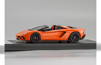 Lamborghini Aventador S Roadster (orange)