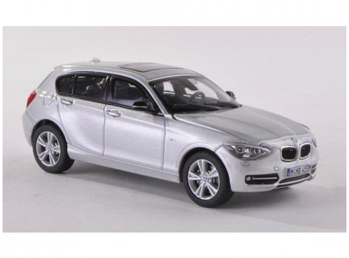 BMW 1-series F20 (2012), silver