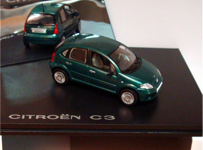 CITROEN C3 (2004), green