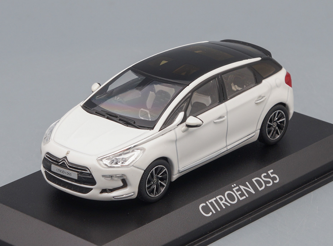 CITROEN DS5 2011, white