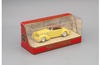 CORD 812 SC Phaeton (1937), yellow / brown