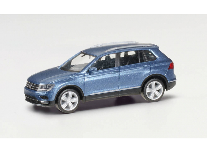 VOLKSWAGEN Tiguan (2016), синий металлик