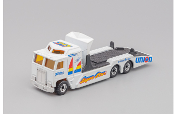 KENWORTH Cabover Racing Transporter / CHEVROLET Chevy Pro Stocker, white