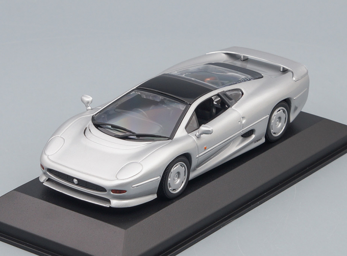 JAGUAR XJ 220 - 1991 - SILVER