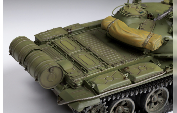 Сборная модель Советский основной боевой танк Т-62 (1974-1975)