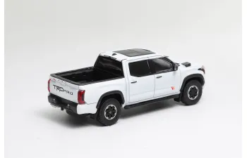 TOYOTA Thundra (2026), white