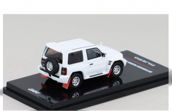 MITSUBISHI Pajero Evolution, white