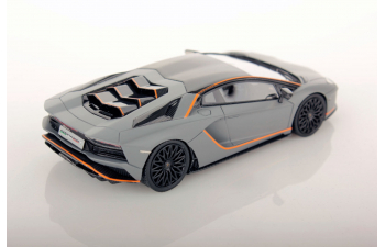 Lamborghini Aventador S "Ad Personam" (grey / orange / carbon)