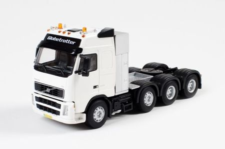 VOLVO FH2 Globetrotter 8x4, White Line 1:50, белый