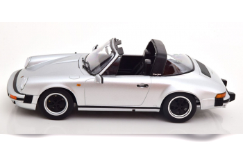 PORSCHE 911 SC Targa with Hardtop (1983), silver