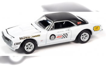 CHEVROLET Camaro SS (1967)White Baldwin Motion Performance + CHEVROLET Camaro SS (1969), yellow