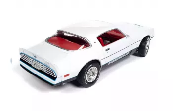 PONTIAC Firebird Formula Cameo (1977), white