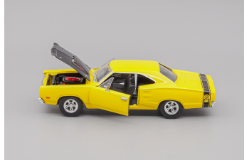 DODGE Coronet Super Bee 1969, yellow / black