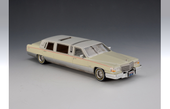 CADILLAC Brougham Limousine 1991, белый