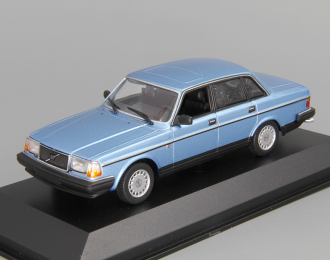 VOLVO 240 GL (1986), blue metallic