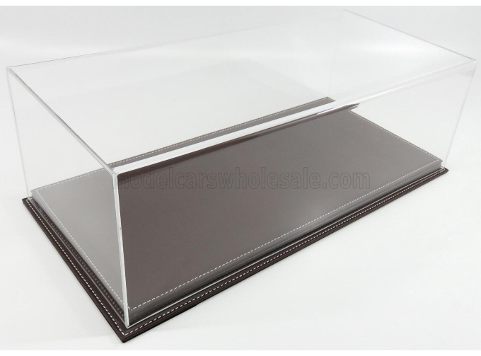 Бокс акриловый с подставкой из кожи коричневого цвета