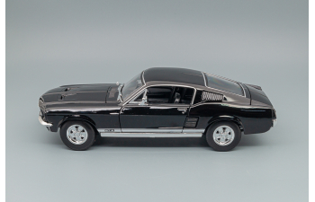 FORD Mustang Fastback (1967), black