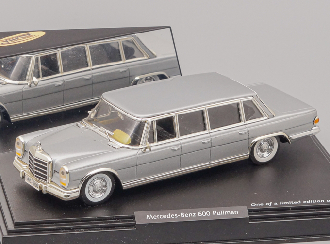 (Б/У) MERCEDES-BENZ 600 Pullman, silver