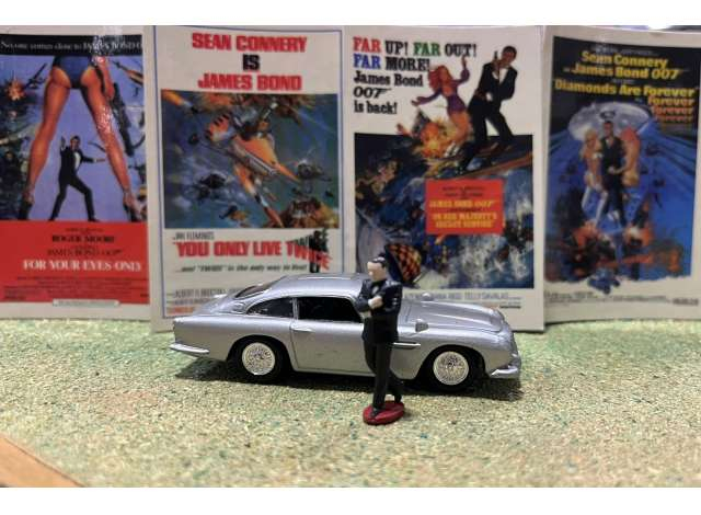 Фигурка James Bond Figure