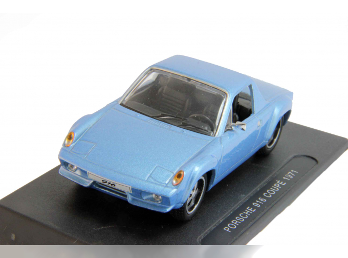 PORSCHE 916 Coupe (1971), light blue metallic
