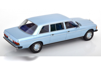 MERCEDES-BENZ W123 Lang (1978), light blue-metallic