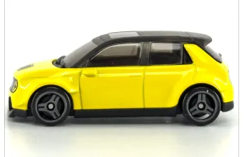 Honda E, yellow