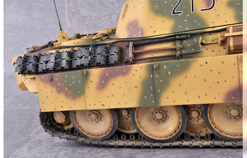 Сборная модель German Sd.Kfz.171 Panther Ausf.G - Early Version