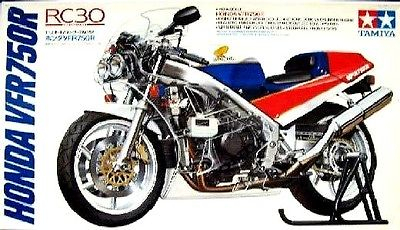 Сборная модель Honda VFR750R