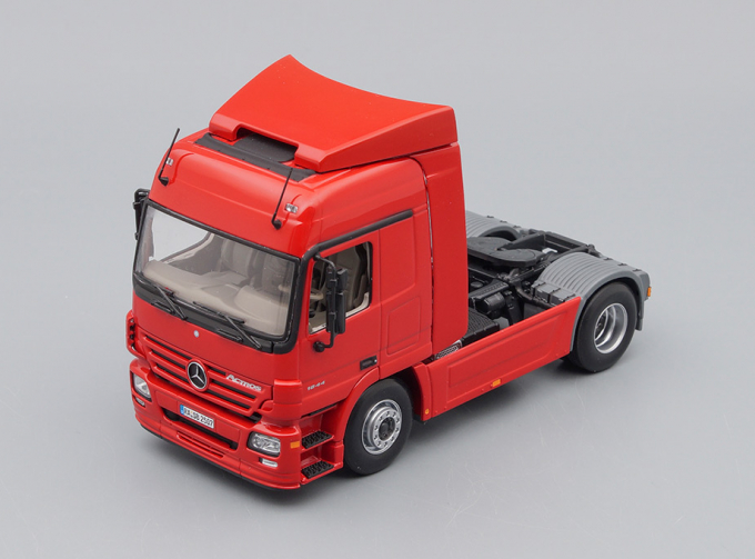 MERCEDES-BENZ Actros 1844, red