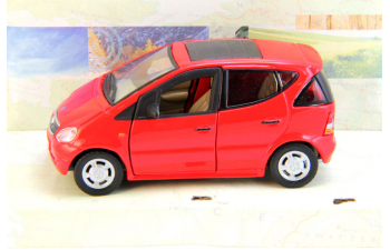 MERCEDES-BENZ A140, red