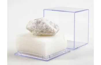 Выпуск №15. Камни и минералы. Тайны недр, Альбит