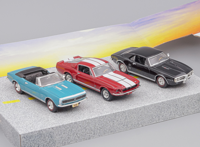 CHEVROLET Camaro SS 396 / PONTIAC Firebird / SHELBY GT-350 - American Muscle - Class of 1967