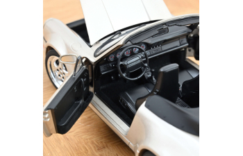 PORSCHE 911 964 Turbo LOOK Cabriolet (1992), silver