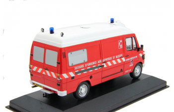 MERCEDES-BENZ 308D Van Sapeurs Pompiers Cogolin, red